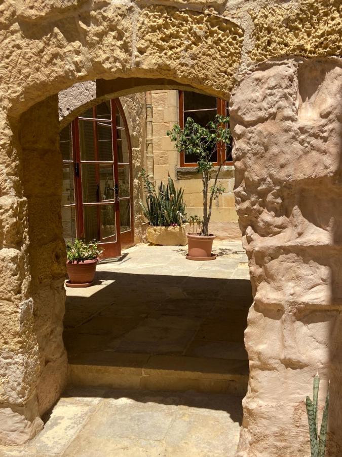 Farmhouse Razzett Cora Виктория Экстерьер фото